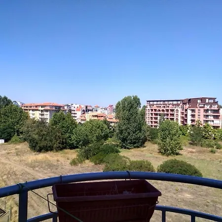 Apartment Sanny Garden Slantschew brjag